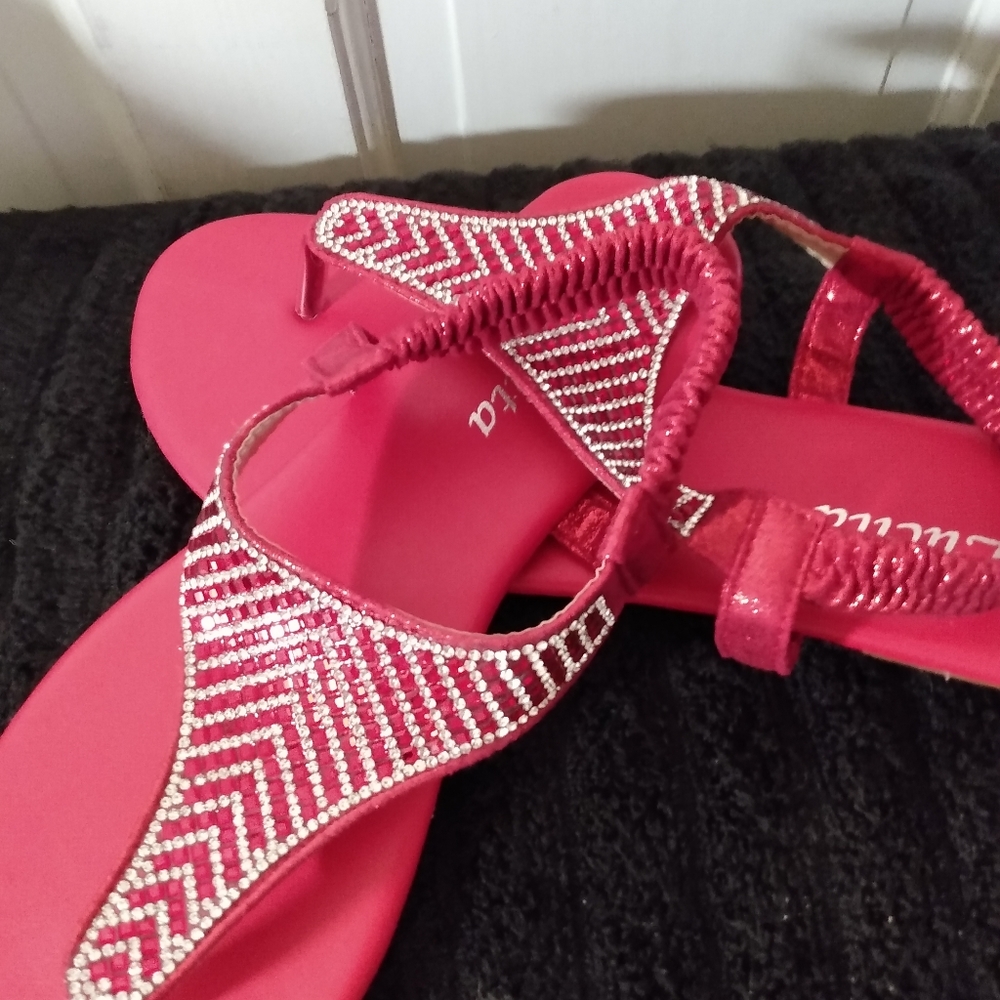 Sandals - Picture 6 of 8